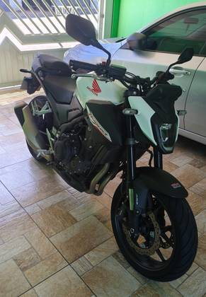 HONDA CB 500 HORNET HONDA CB 500 HORNET